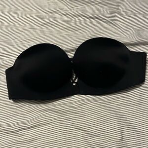 Victoria Secret Padded/Strapless push up bra